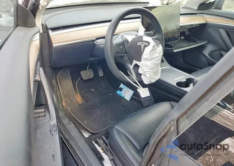 2023 Tesla Model 3 z USA, uszkodzony, nr VIN 5YJ3E1EB9PF391529